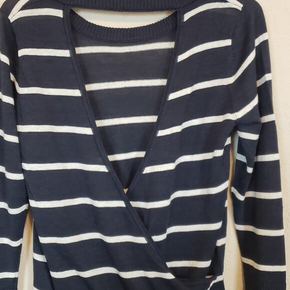 Chaser Vineyard Blue And White Striped Vent Open Back Crewneck Sweater Women's M - Picture 4 of 7